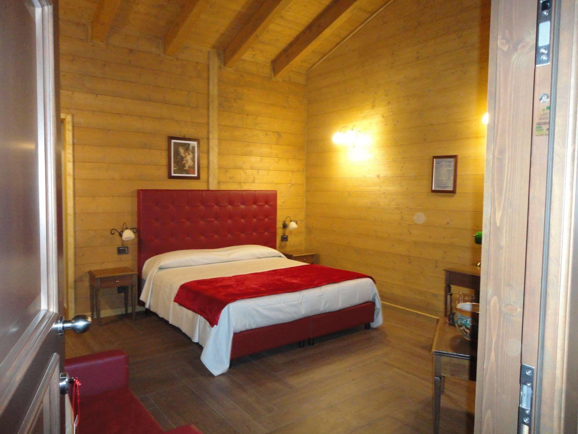 Agri-Hotel Da Marianna Resort & Spa Santa Domenica Vittoria Luaran gambar